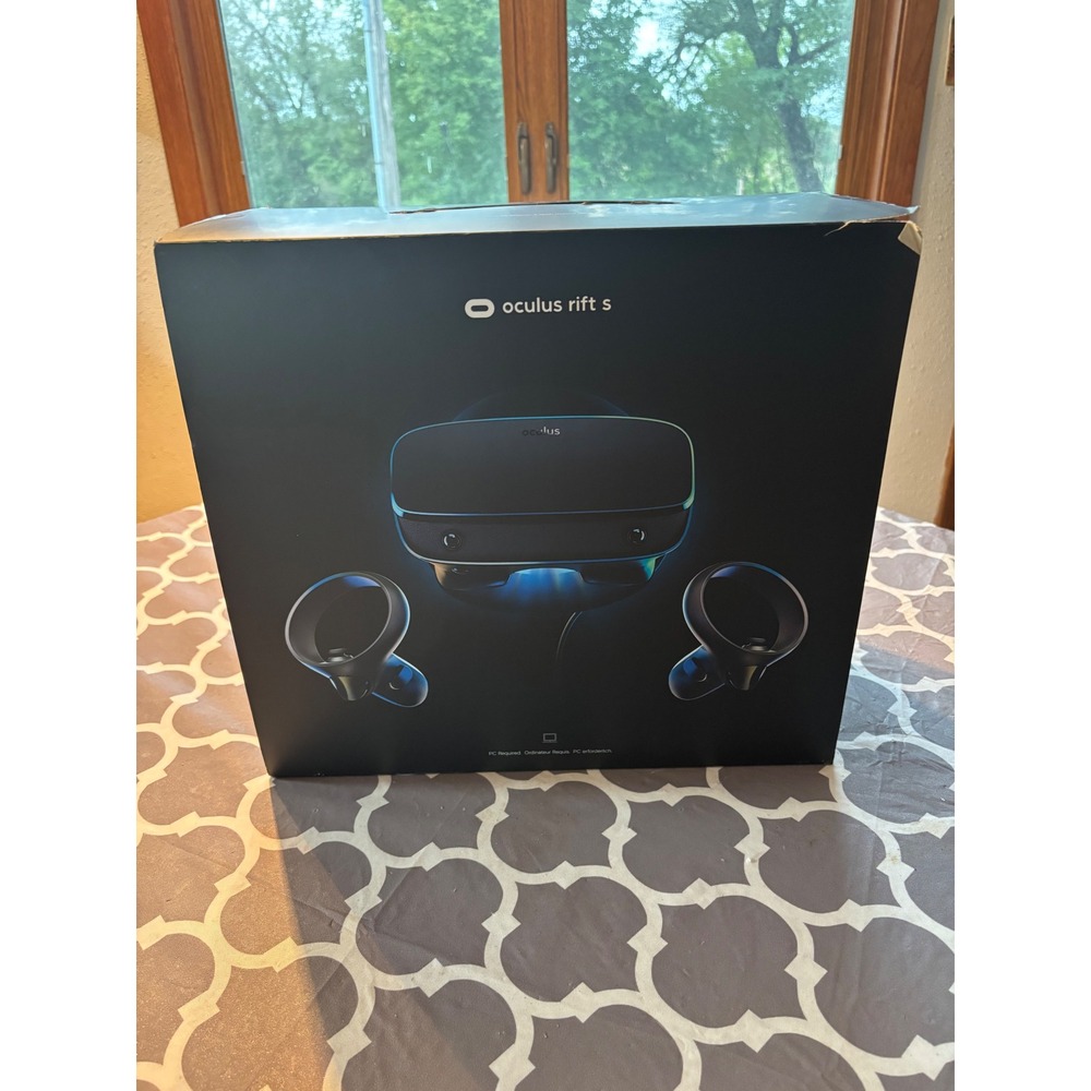 Oculus Rift S PC-Powered VR Gaming Headset with Touch Controllers Black